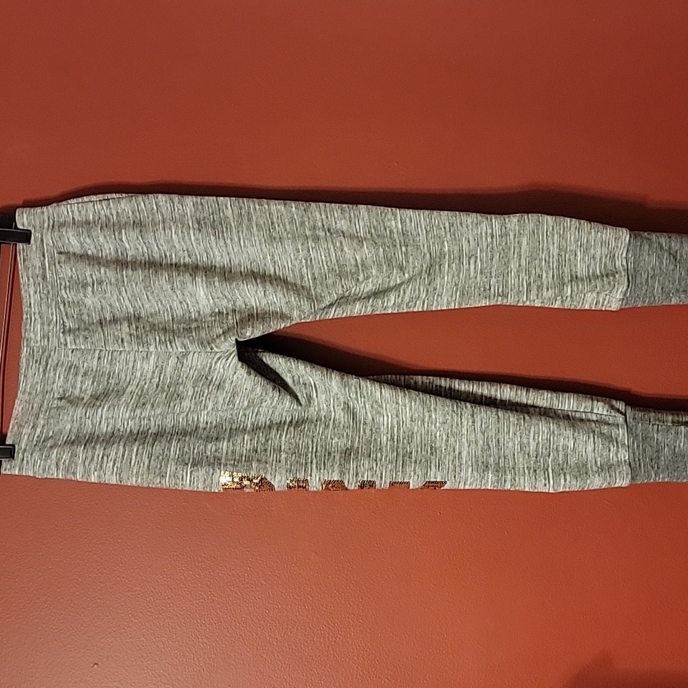 Small Sequin Satin Floral Embroidery Jogger pants PINK Victoria Secret - Picture 8 of 8